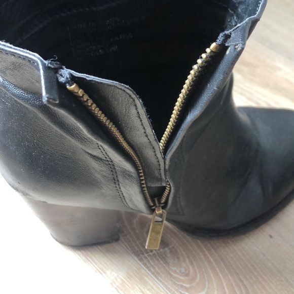 Urban Outfitter Black Leather Bootie - Picture 5 of 9